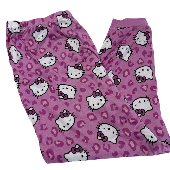 Hello Kitty Pink and Purple Pajama Set - Picture 2 of 7